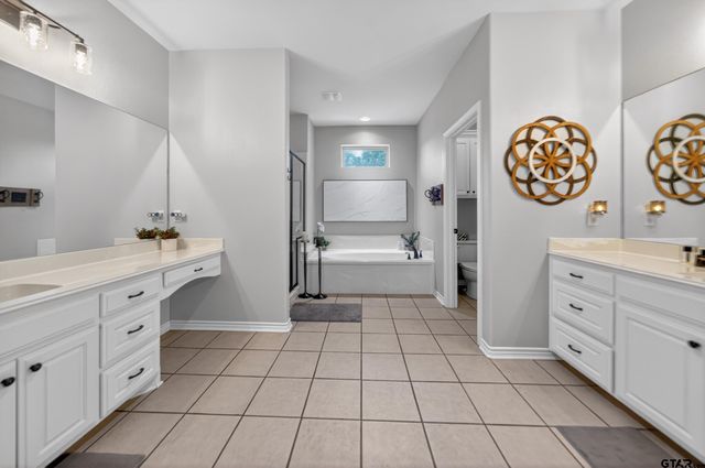 702 Jaxon Drive, Whitehouse, TX 75791
