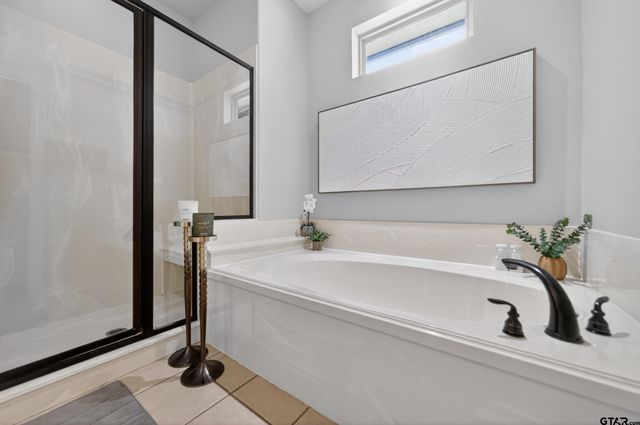 702 Jaxon Drive, Whitehouse, TX 75791
