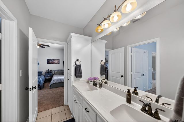702 Jaxon Drive, Whitehouse, TX 75791