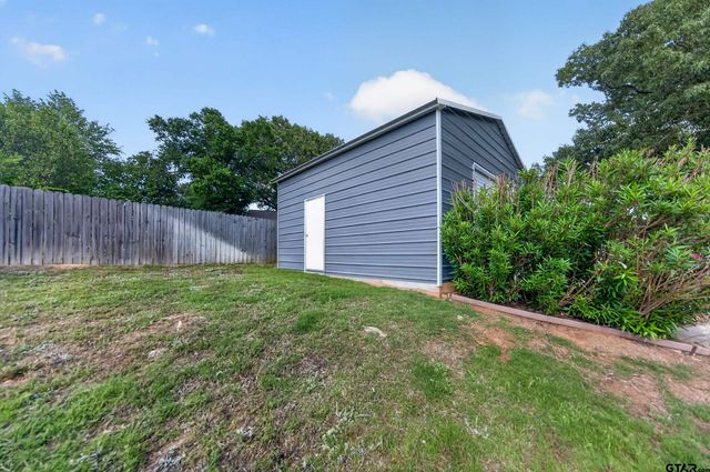 702 Jaxon Drive, Whitehouse, TX 75791