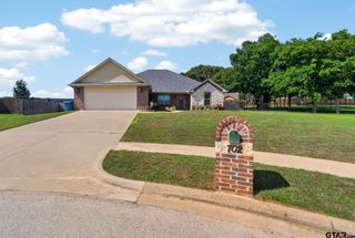 702 Jaxon Drive, Whitehouse, TX 75791