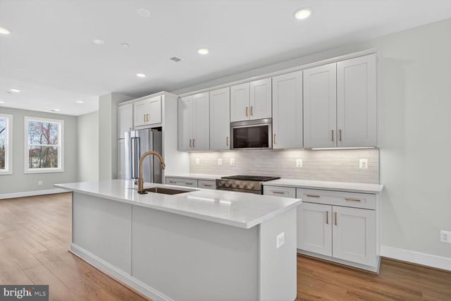 4973 LACHLAN MEWS, Alexandria, VA 22304