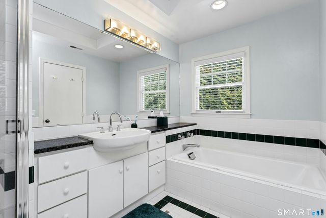 18 Pasture Lane, Darien, CT 06820