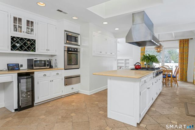 18 Pasture Lane, Darien, CT 06820