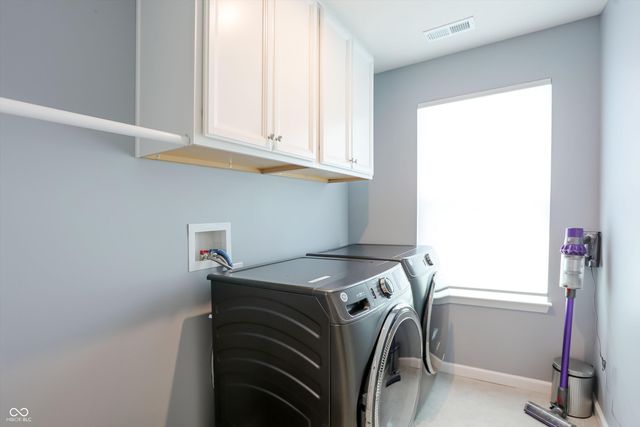 1026 Woodglen Drive, Westfield, IN 46074