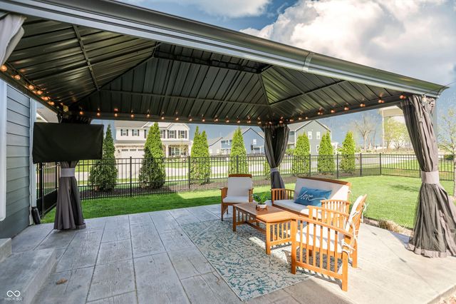 1026 Woodglen Drive, Westfield, IN 46074