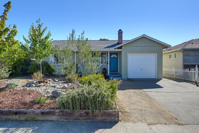 4921 Concord Rd, Sacramento, CA 95820