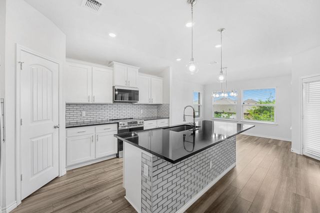 6166 Lavaca DR, Belton, TX 76513