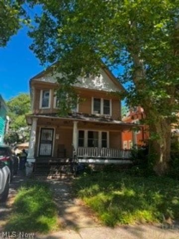 669 E 117th Street, Cleveland, OH 44108