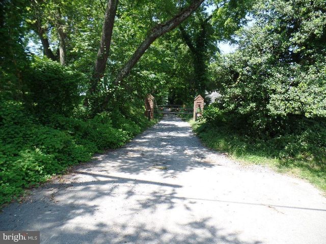 12124 PALISADES DR, Dunkirk, MD 20754