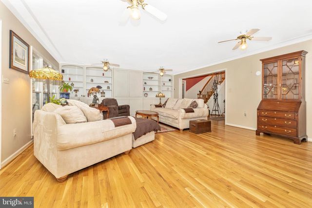 12124 PALISADES DR, Dunkirk, MD 20754