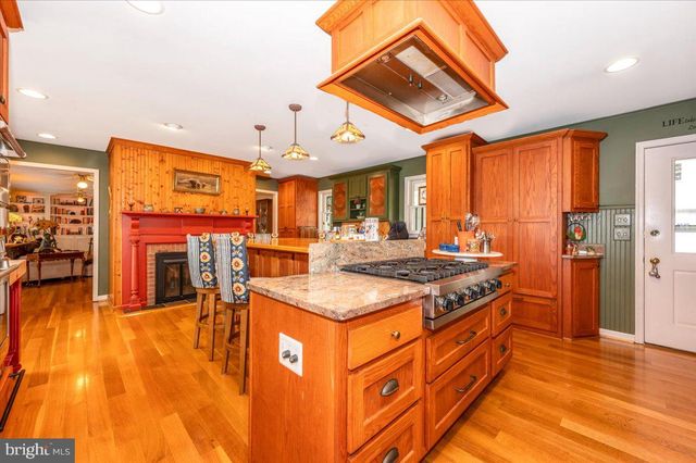 12124 PALISADES DR, Dunkirk, MD 20754