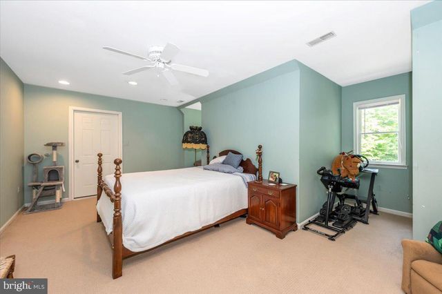 12124 PALISADES DR, Dunkirk, MD 20754