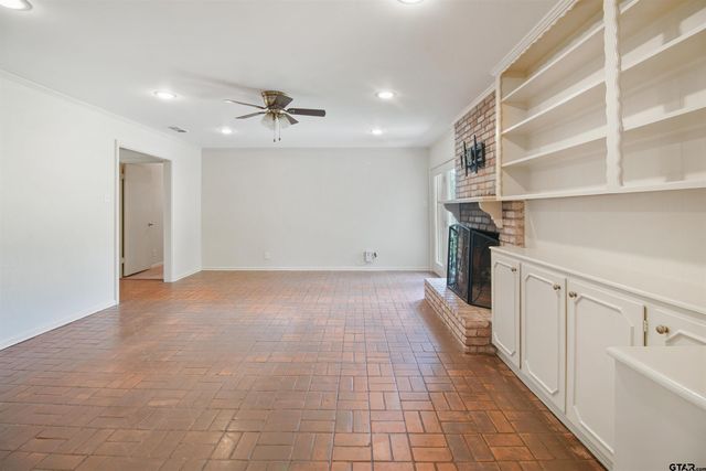 1112 Pollard Dr., Tyler, TX 75701