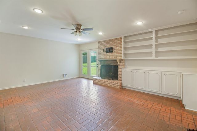 1112 Pollard Dr., Tyler, TX 75701