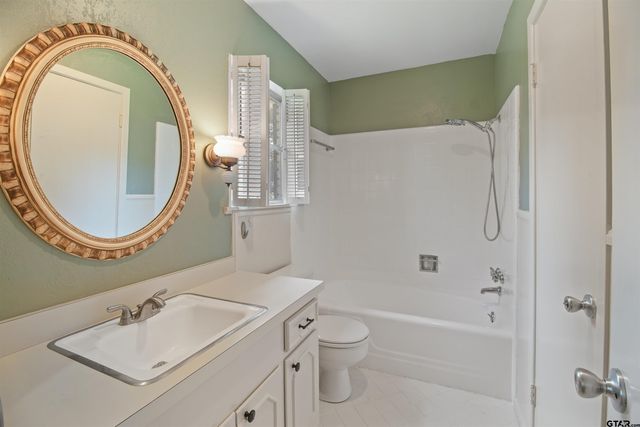 1112 Pollard Dr., Tyler, TX 75701