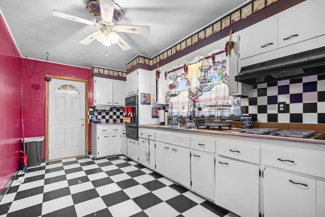 2929 23rd Street, Rockford, IL 61109