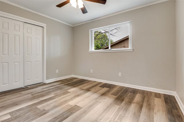4820 Briarwood Lane, Fort Worth, TX 76103