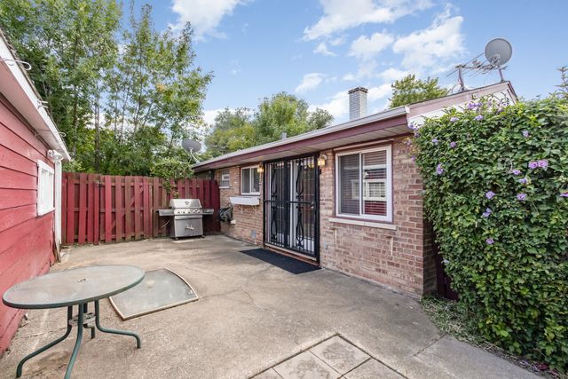 1351 Gordon Avenue, Calumet City, IL 60409