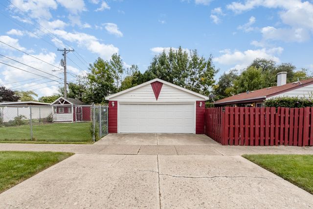 1351 Gordon Avenue, Calumet City, IL 60409