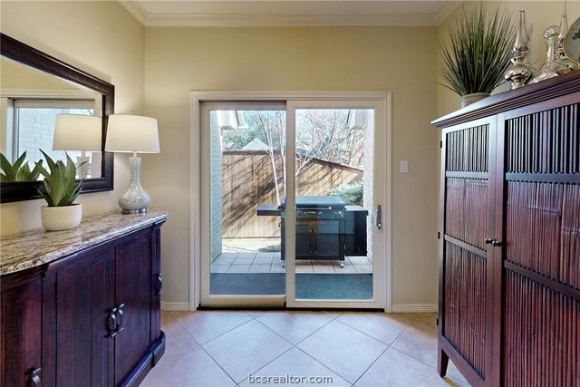 9223 Brookwater Circle, College Station, TX 77845