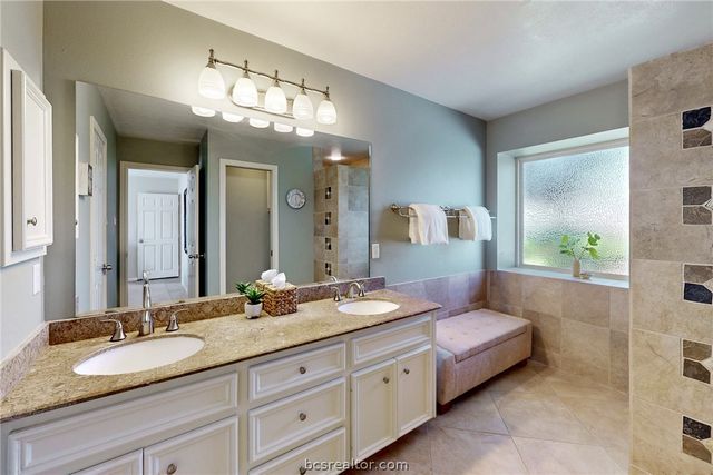 9223 Brookwater Circle, College Station, TX 77845