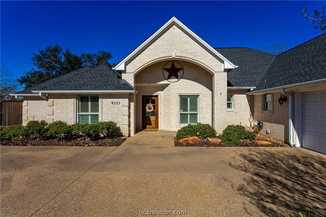 9223 Brookwater Circle, College Station, TX 77845