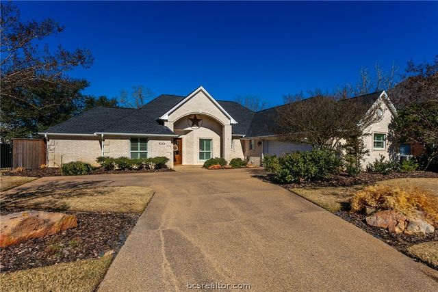 9223 Brookwater Circle, College Station, TX 77845