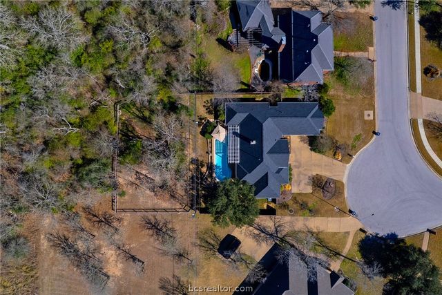 9223 Brookwater Circle, College Station, TX 77845