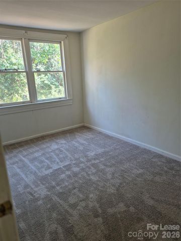 5117 Valley Stream Road, Charlotte, NC 28209