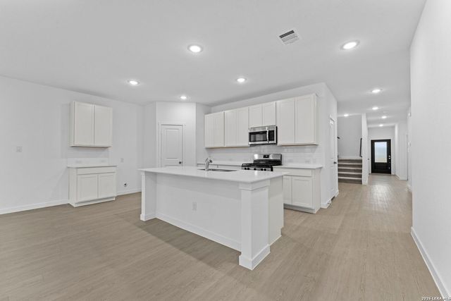 2331 Fort Davis Pass, Marion, TX 78124