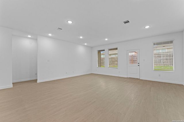 2331 Fort Davis Pass, Marion, TX 78124