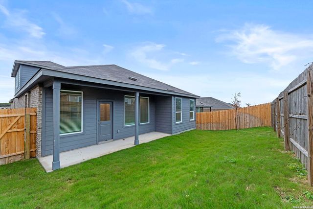 2331 Fort Davis Pass, Marion, TX 78124