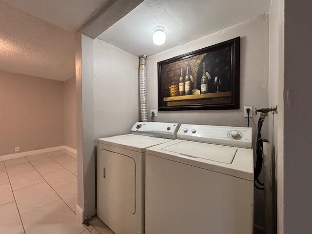 5844 Blueberry Unit 68 Court, Lauderhill, FL 33313