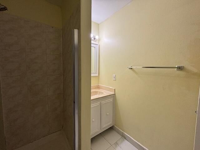 5844 Blueberry Unit 68 Court, Lauderhill, FL 33313