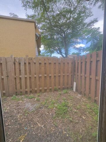 5844 Blueberry Unit 68 Court, Lauderhill, FL 33313