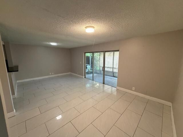 5844 Blueberry Unit 68 Court, Lauderhill, FL 33313