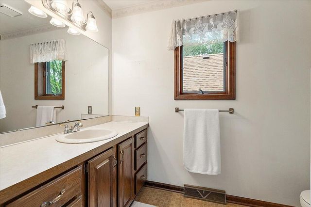 2270 Fonger Street, Rockford, MI 49341