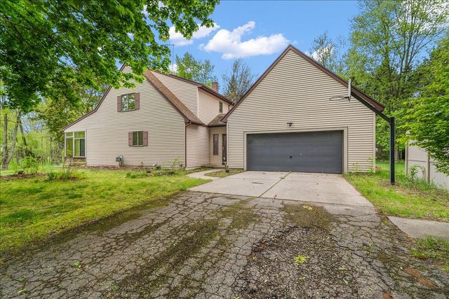 2270 Fonger Street, Rockford, MI 49341