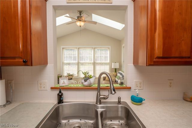 1204 Stone Crossing Street NE, Canton, OH 44721