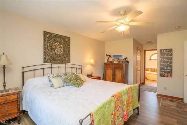 1204 Stone Crossing Street NE, Canton, OH 44721