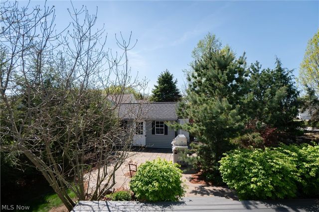 1204 Stone Crossing Street NE, Canton, OH 44721