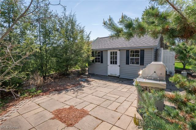 1204 Stone Crossing Street NE, Canton, OH 44721