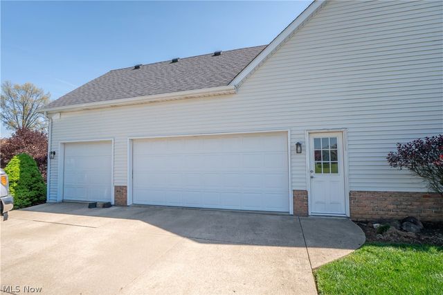 1204 Stone Crossing Street NE, Canton, OH 44721