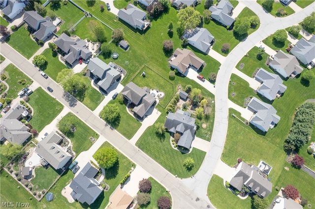 1204 Stone Crossing Street NE, Canton, OH 44721