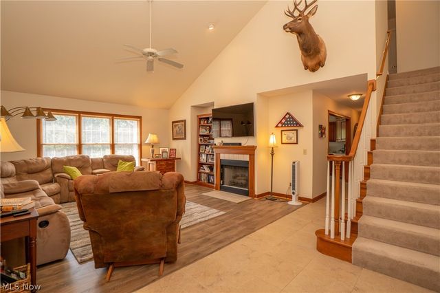 1204 Stone Crossing Street NE, Canton, OH 44721