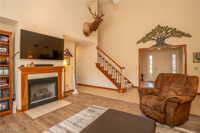 1204 Stone Crossing Street NE, Canton, OH 44721