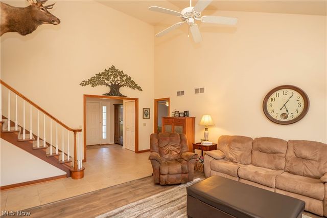 1204 Stone Crossing Street NE, Canton, OH 44721