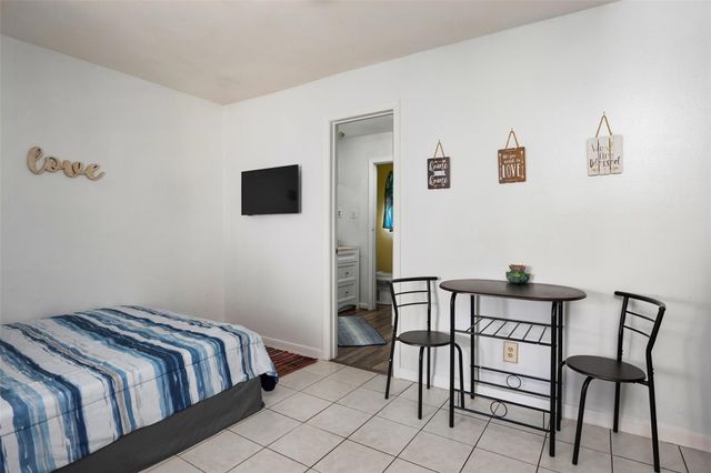 2411 Rockridge DR, Austin, TX 78744