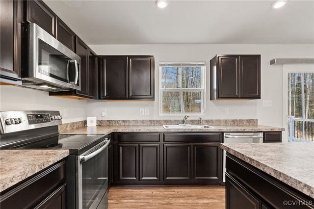 807 Sun Valley Way, North Chesterfield, VA 23236